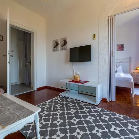 Susanne Apartment *